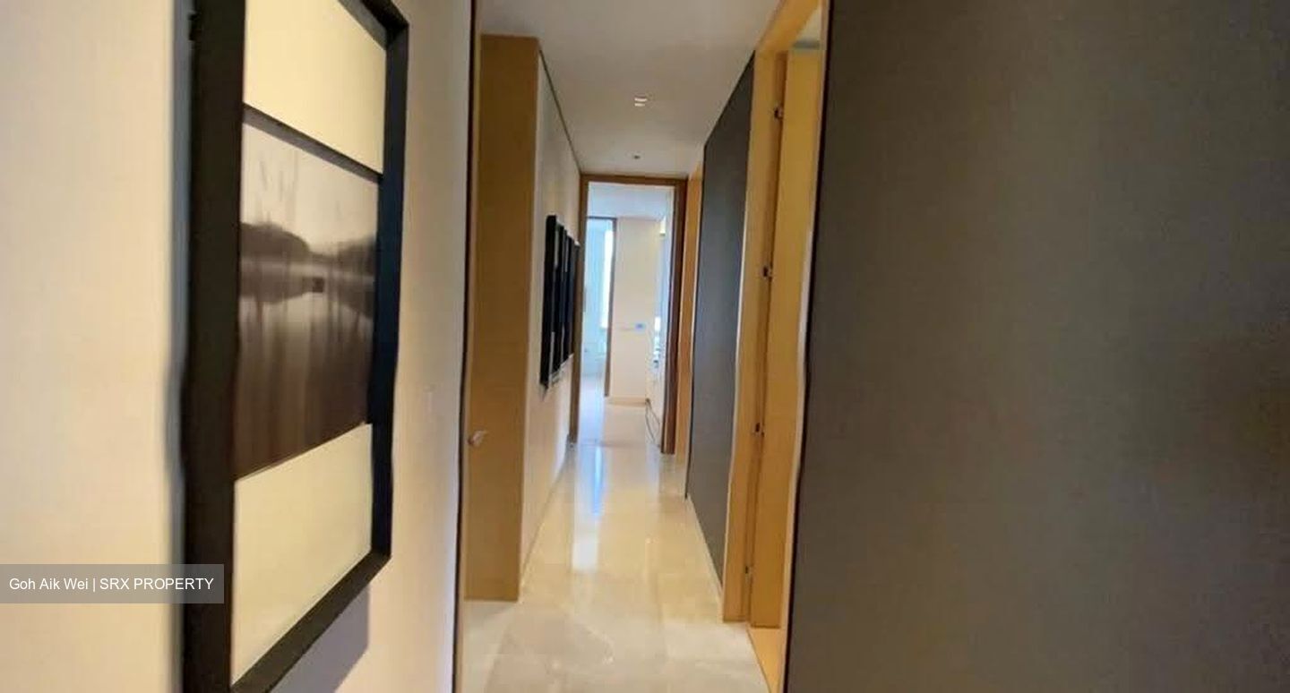 Nouvel 18 (D10), Condominium #634923731